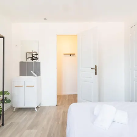 S&k Grande Rue - Chambre Spacieuse Et Sdb Privee - Netflix Et Cuisine 아파트 루베